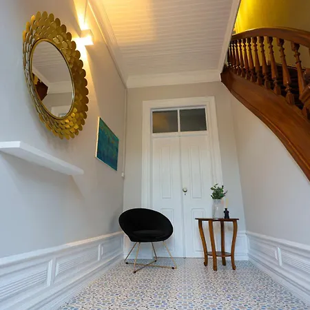 Vintage House Apartment *